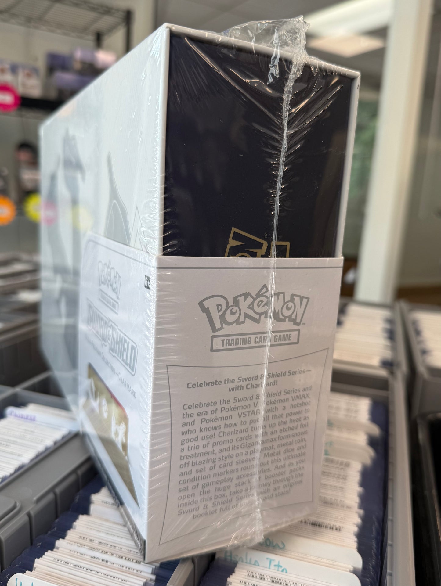 Sword & Shield Ultra Premium Collection: Charizard