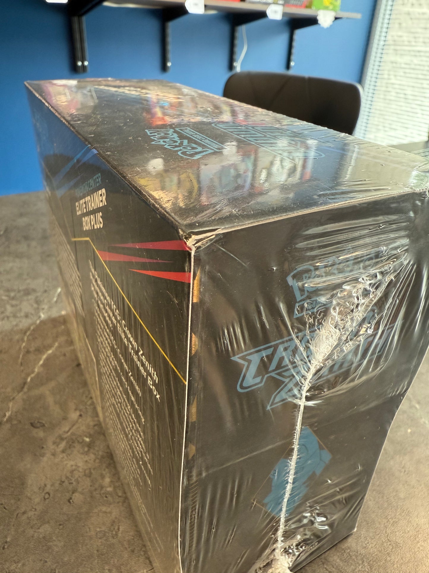 Crown Zenith Pokémon Center Elite Trainer Box Plus (wear/tear, see pics)