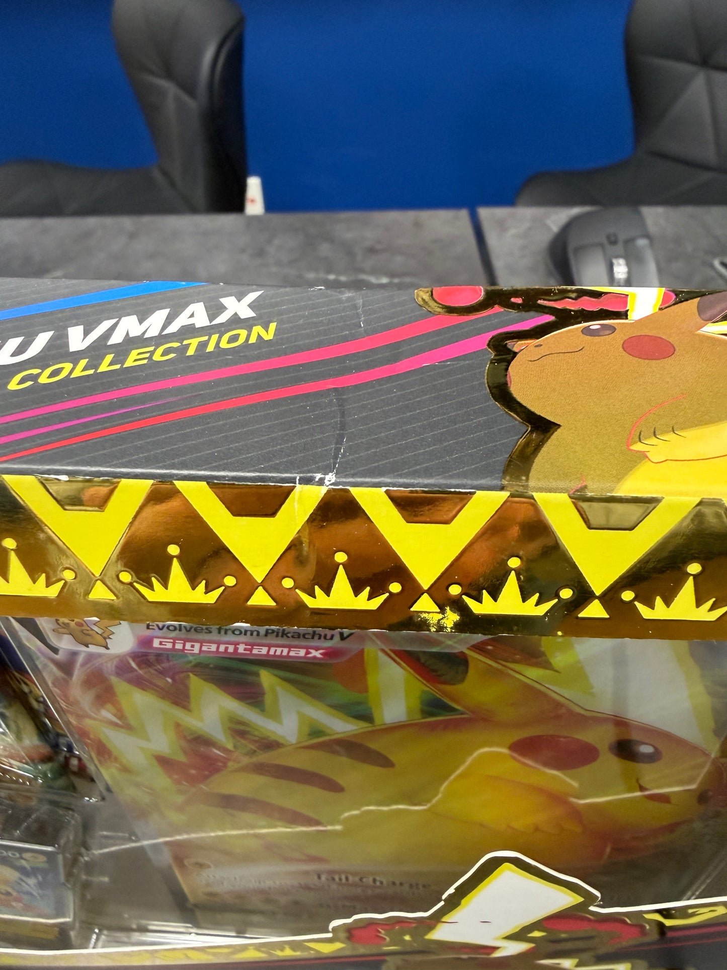 Pikachu VMAX Special Collection Crown Zenith (wear, see pics)