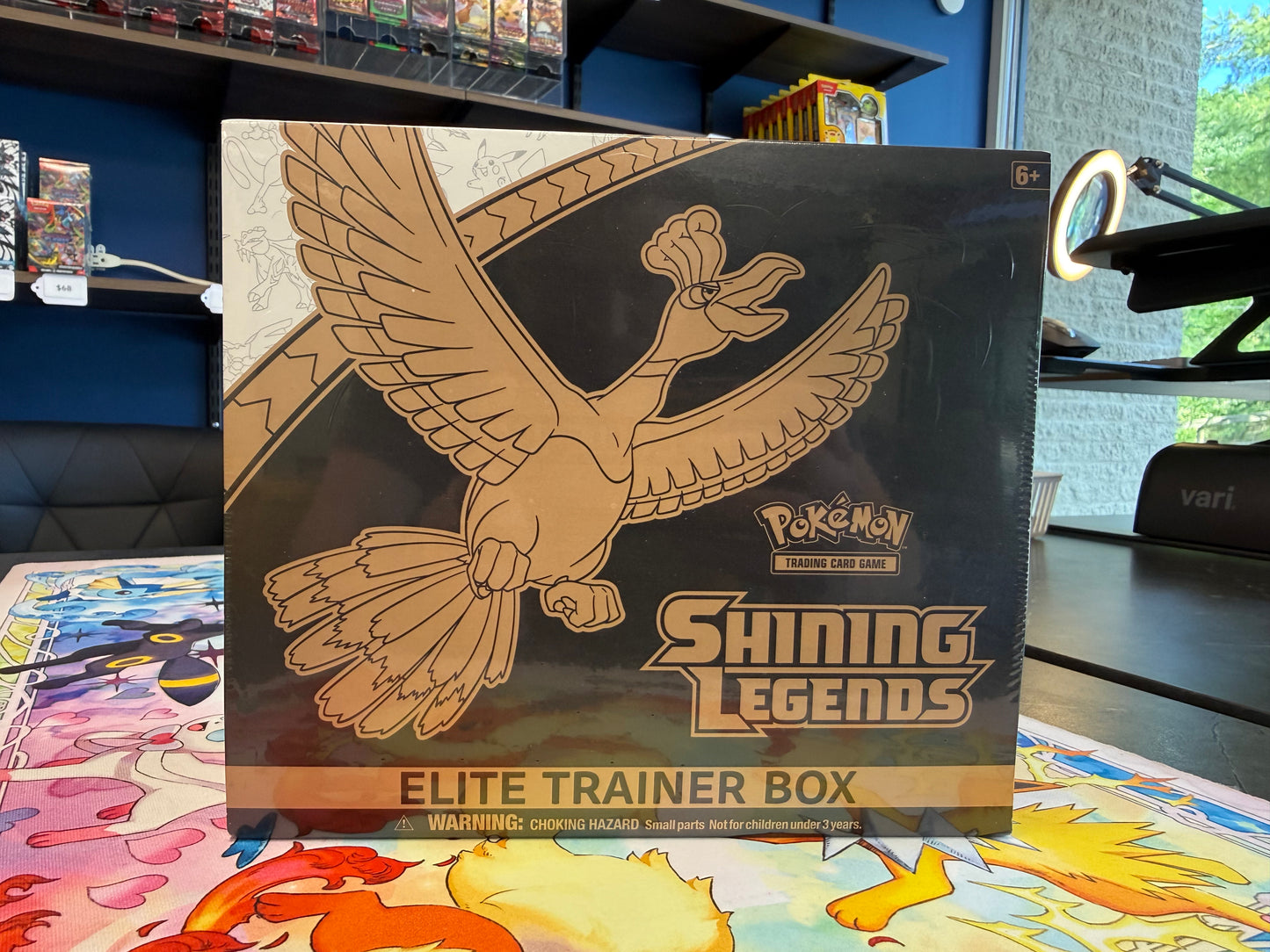 Shining Legends Elite Trainer Box