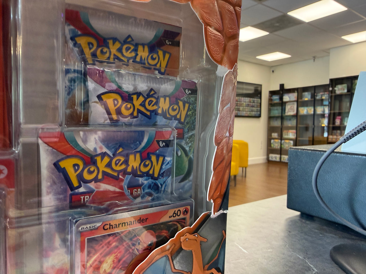Charizard ex Premium Collection (tear, see pics)