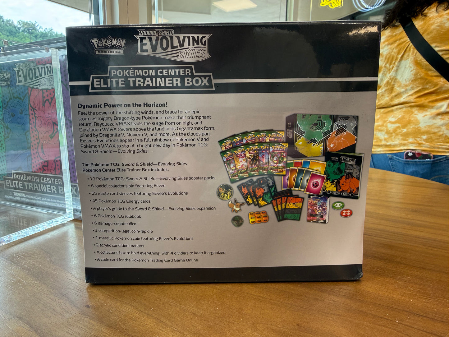 Evolving Skies Pokemon Center Elite Trainer Box [Flareon/Jolteon/Umbreon/Leafeon] w/ Acrylic